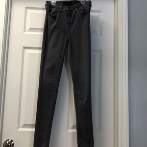Women’s Grey Skinny Jeans
